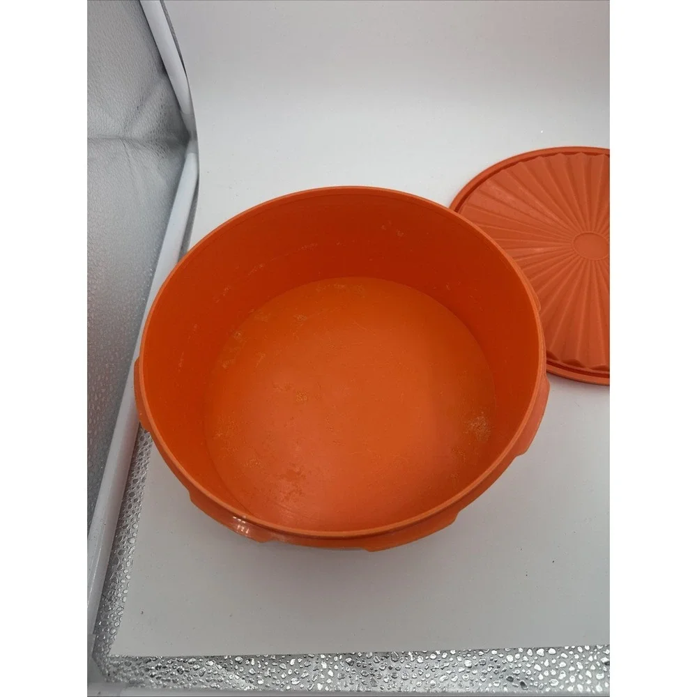 Vintage Tupperware 1204-7 And 1204-4‎ Orange And Green With Lids 1205-9